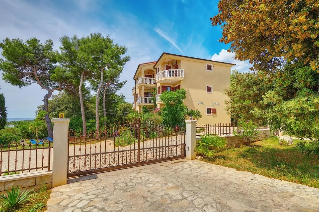Villa Emilia Banjole Πανσιόν